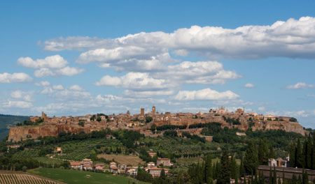 Orvieto mit umliegendem Weinanbau