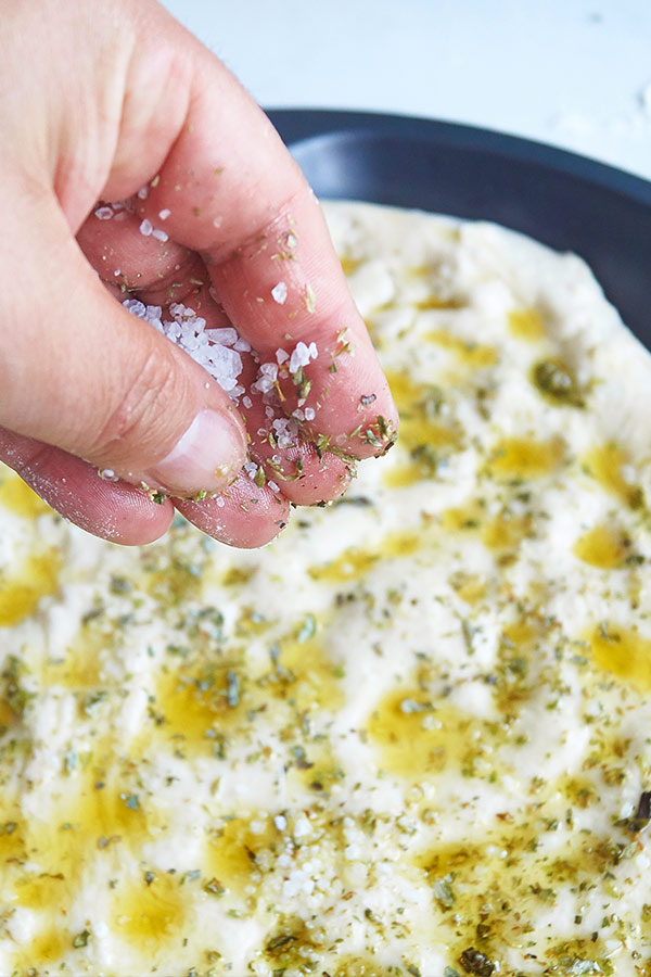 Focaccia ligurienne à l'huile d'olive