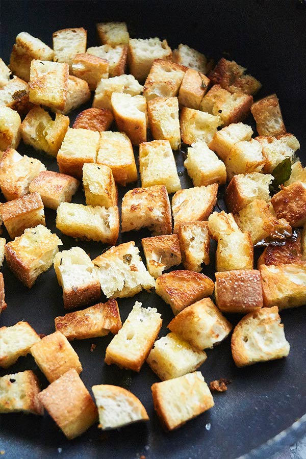 Croutons für panzanella