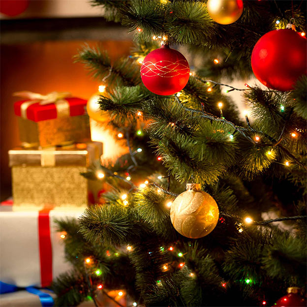 Geschenkideen-zu-Weihnachten-Weihnachtsbaum-Pakete-S