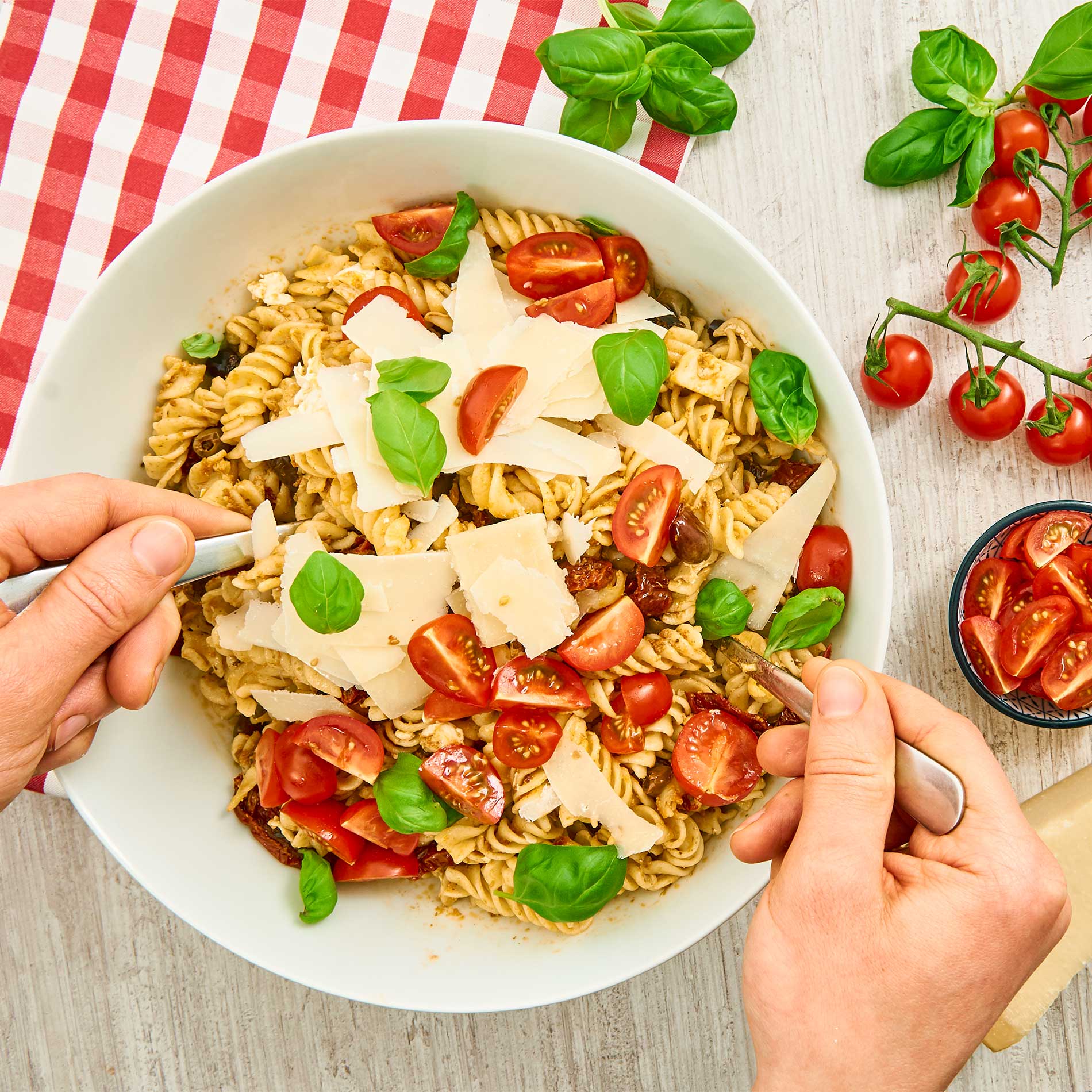 Italienischer Nudelsalat – Blitz-Rezept mit Pesto