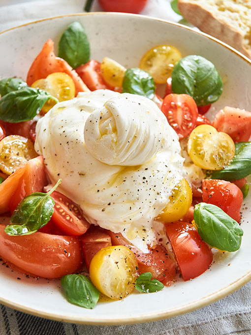 Tomatensalat mit Burrata – Rezept