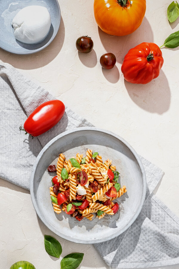Italienischer Nudelsalat - mit Kirschtomaten - Gustinis Feinkost Blog