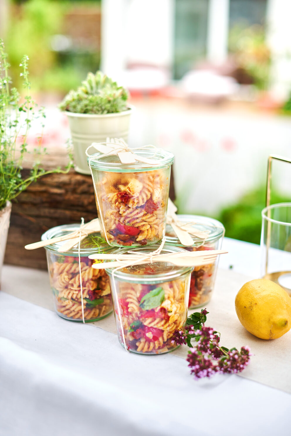 Italienischer Nudelsalat - mit Kirschtomaten - Gustini - italienischer ...