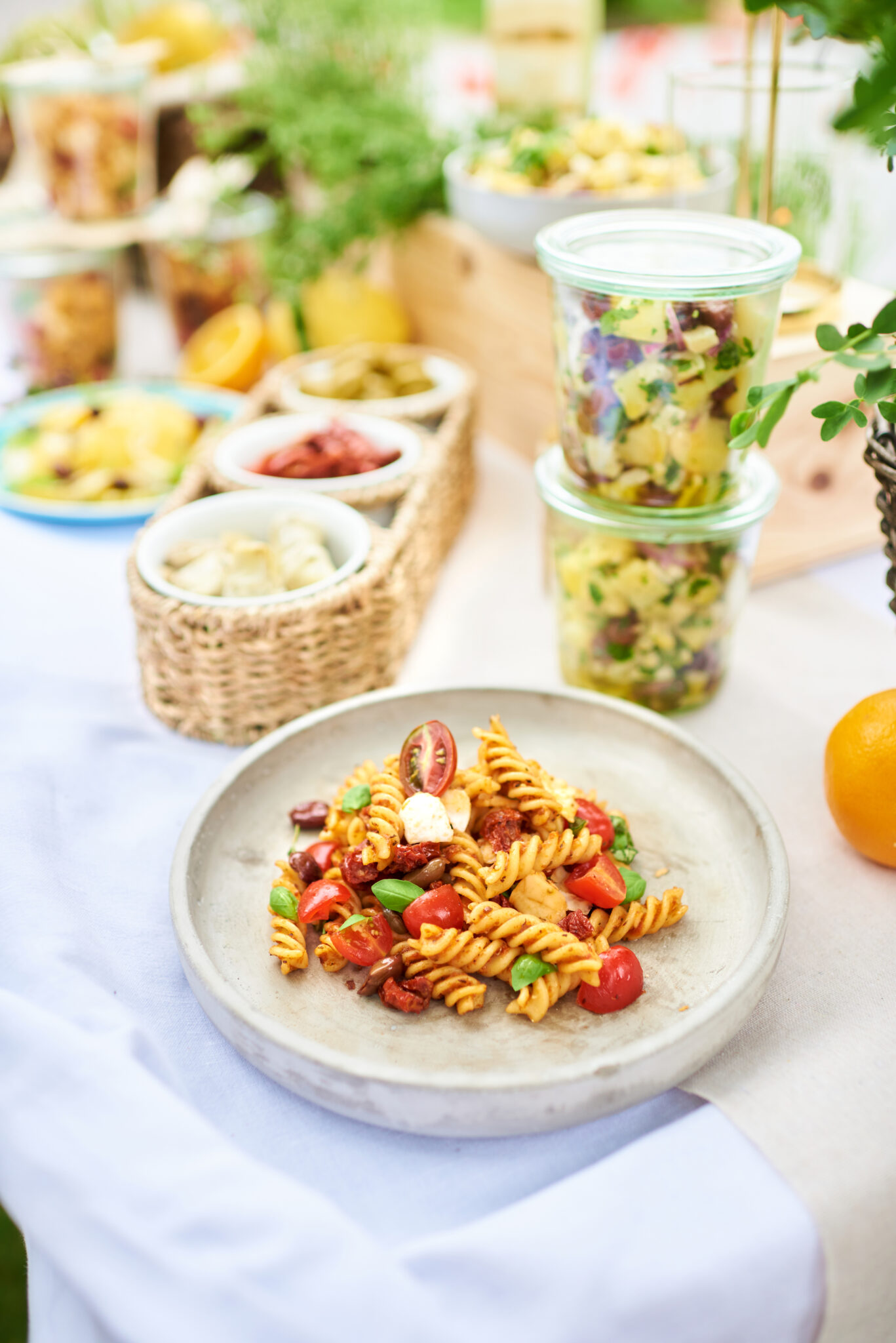 Italienischer Nudelsalat - mit Kirschtomaten - Gustinis Feinkost Blog