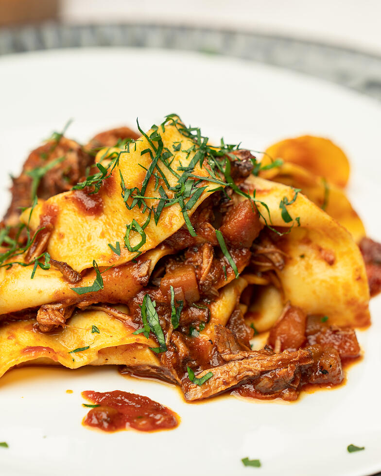 Rezept - Pappardelle al ragù di vitello