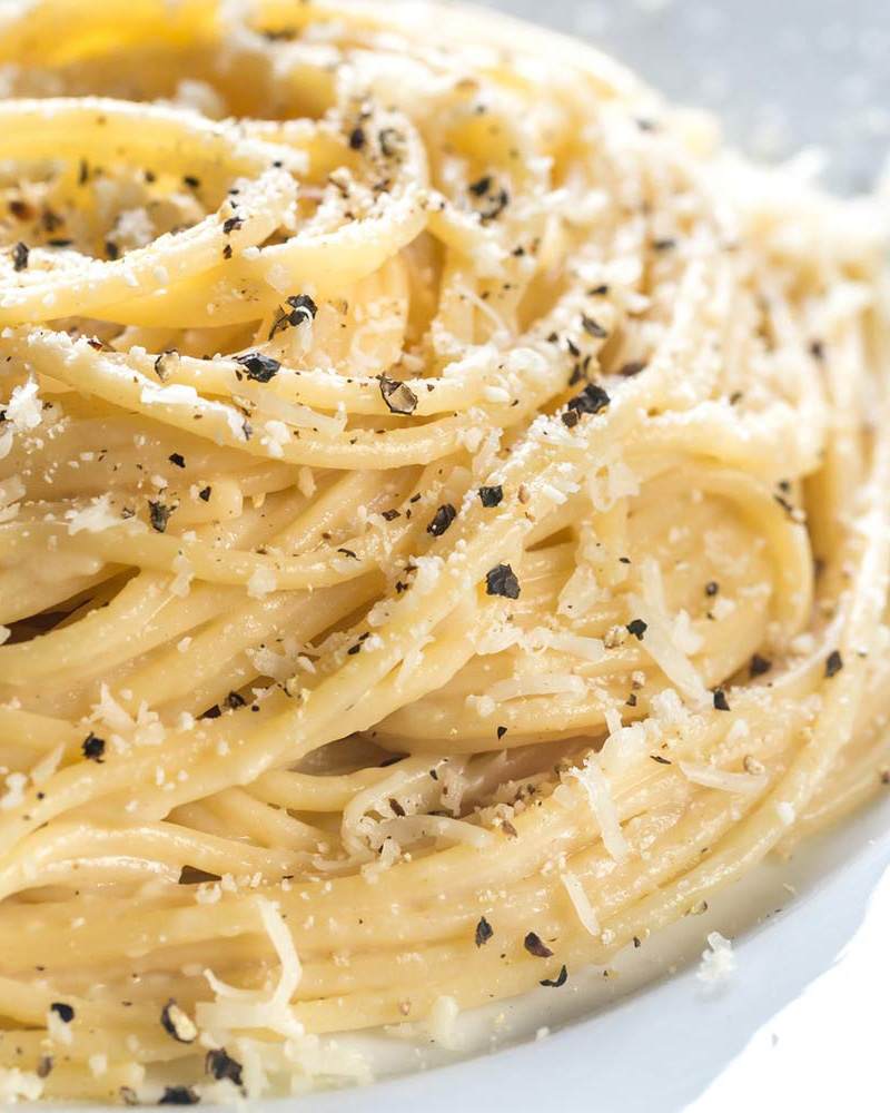 Getrüffelte Käsecreme mit Pfeffer Getrüffelte Käsecreme mit Pfeffer