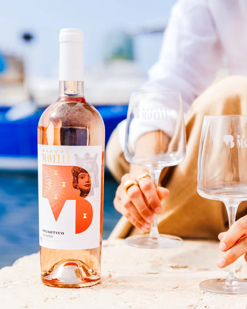 Primitivo Rosato IGP - Roséwein – mit Gläsern ergänzt