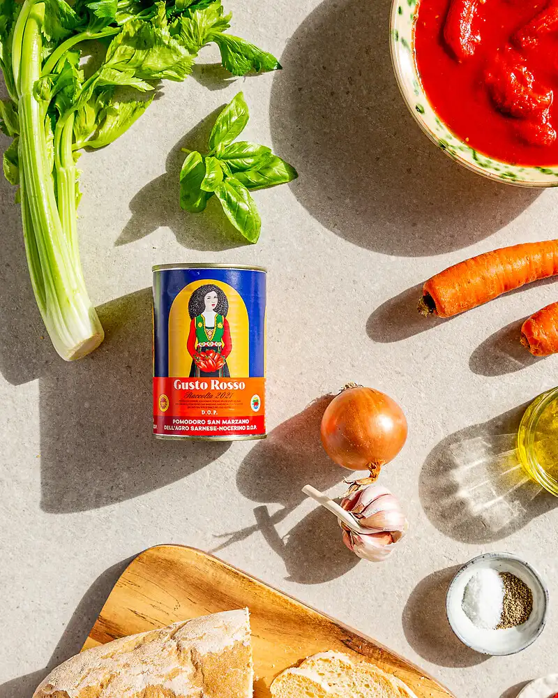 San Marzano Tomaten - 3er Set – mit passenden Accessoires arrangiert