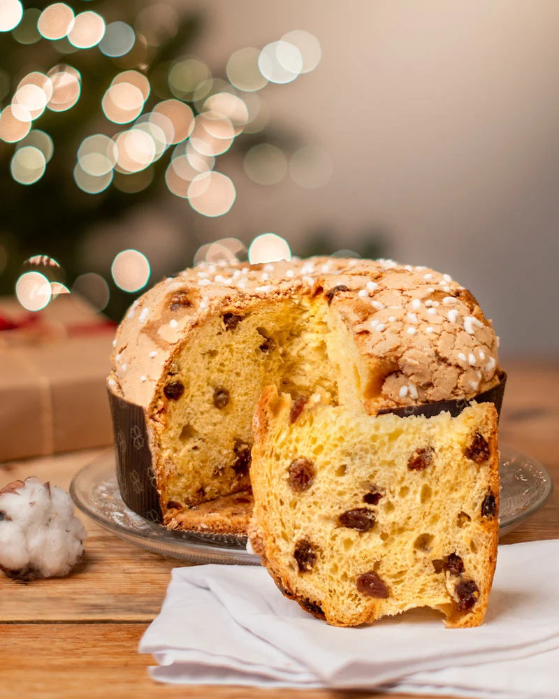 Panettone mit Moscato - im Geschenkkarton Panettone mit Moscato - im Geschenkkarton – ansprechend in Szene gesetzt