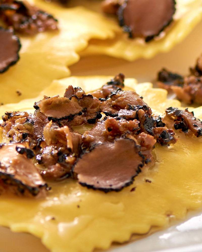 Carpaccio di Tartufo Nero Carpaccio di Tartufo Nero