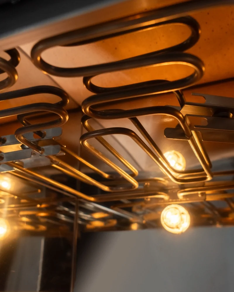 Effeuno P134HA 509 Easy Pro – mit passenden Accessoires arrangiert