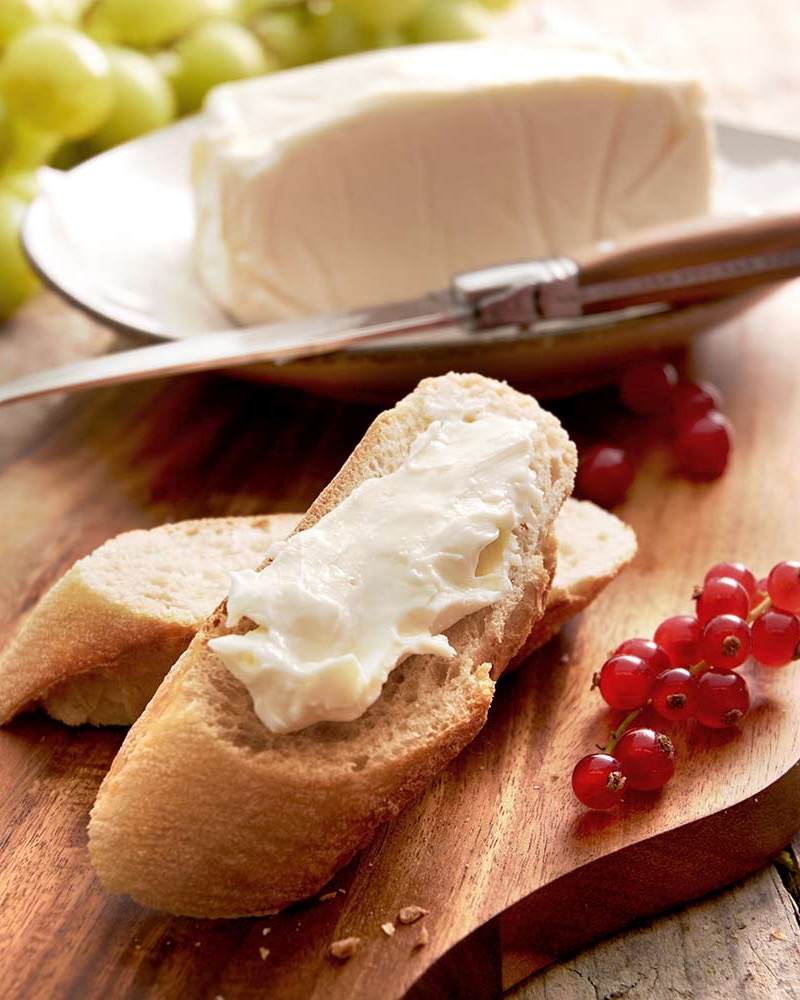 Stracchino - Frischkäse Stracchino - Frischkäse