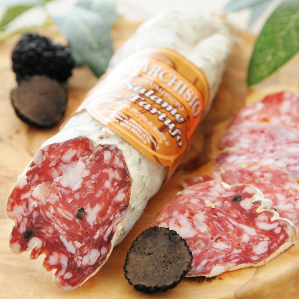 Salami mit Rotwein und Trüffel